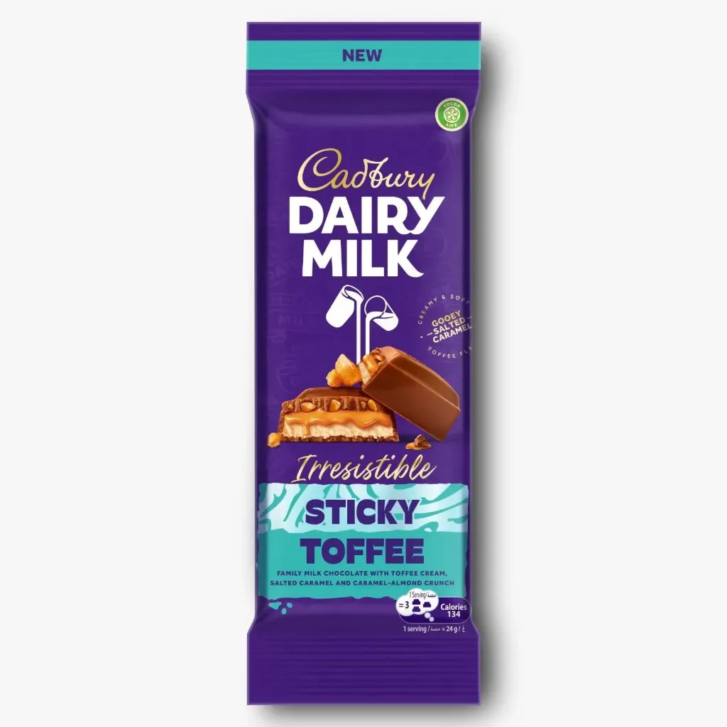 CADBURY DAIRY MILK STICKY TOFFEE 102 GM - كادبورى ديرى ميلك شوكولاتة بالتوفى 102  جم