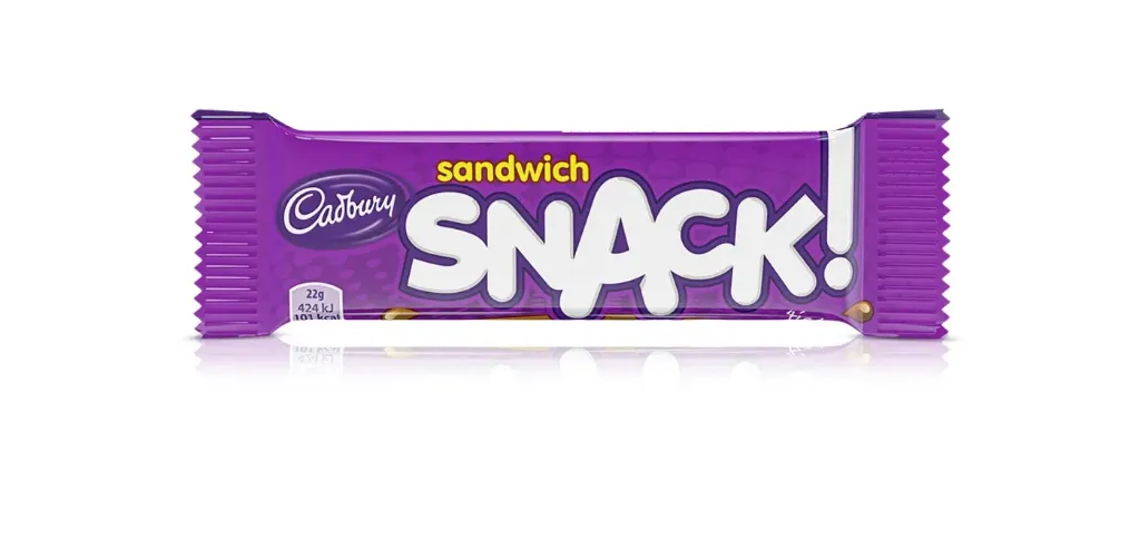 CADBURY SNACK SANDWICH 132 G - كادبورى سناك ساندوينش 132 جم